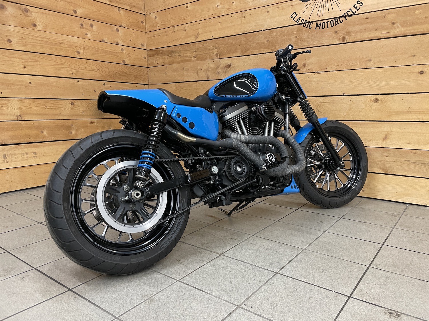 HarleyDavidson_riviera_cezanne_classic_motorcycle_10-100.jpg