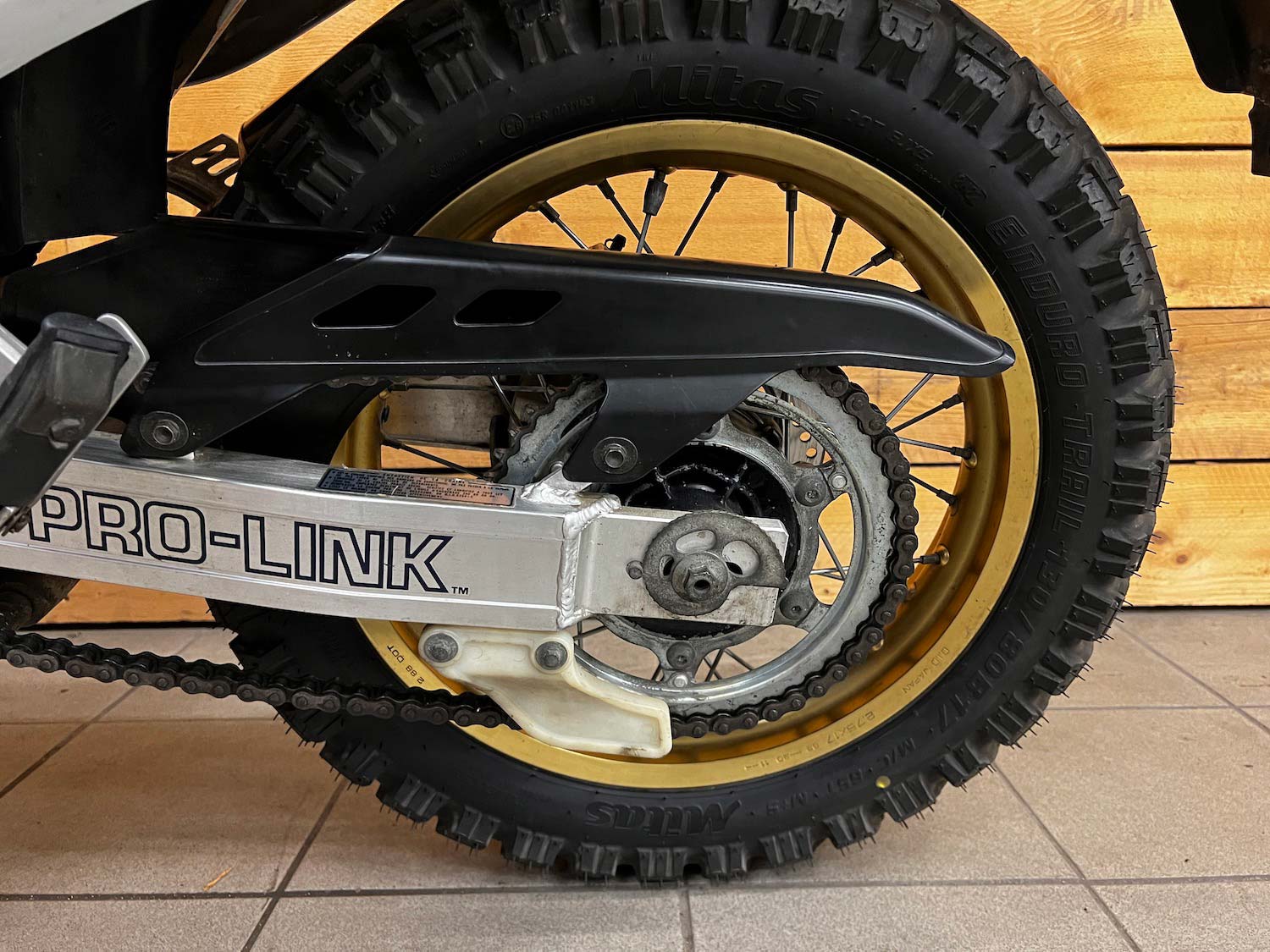Honda_Africa_Twin_Cezanne_classic_motorcycle_1-153.jpg