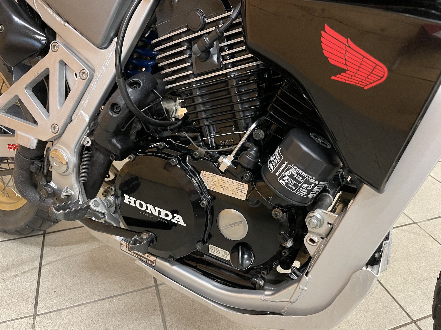 Honda_XLV_750R_cezanne_classic_motorcycles_9-118.jpg