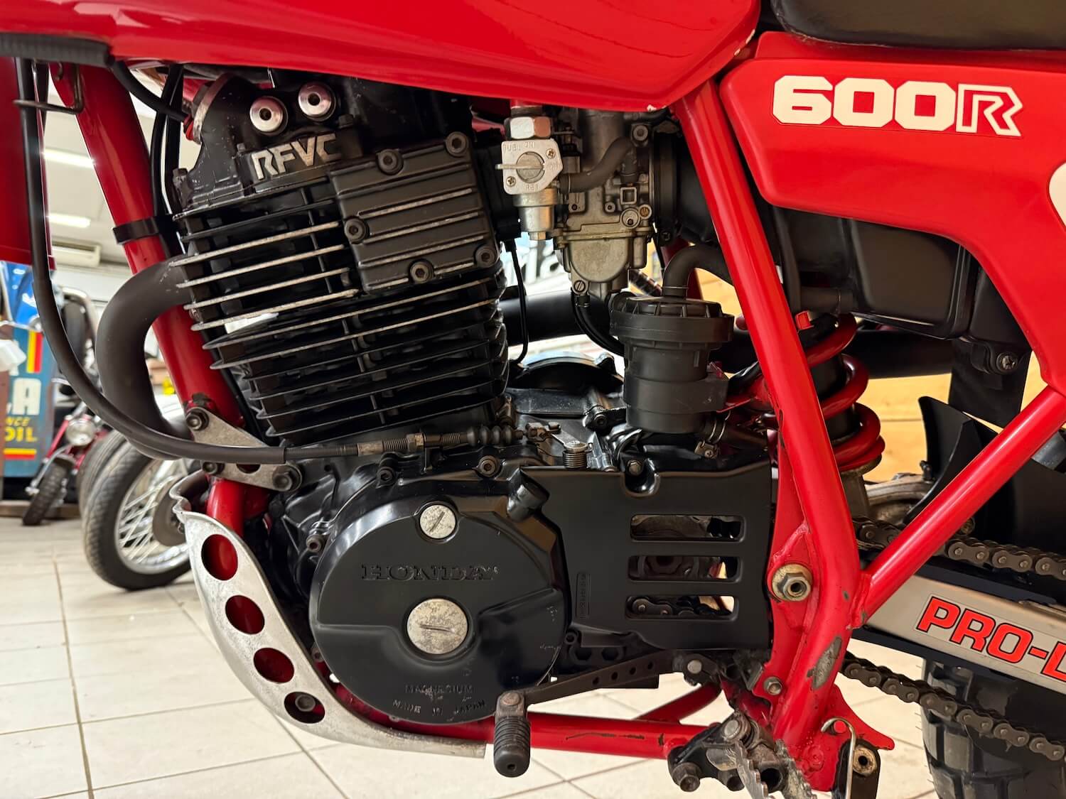 Honda_xlr600_Paris_dakar_cezanne_classic_11-193.jpg
