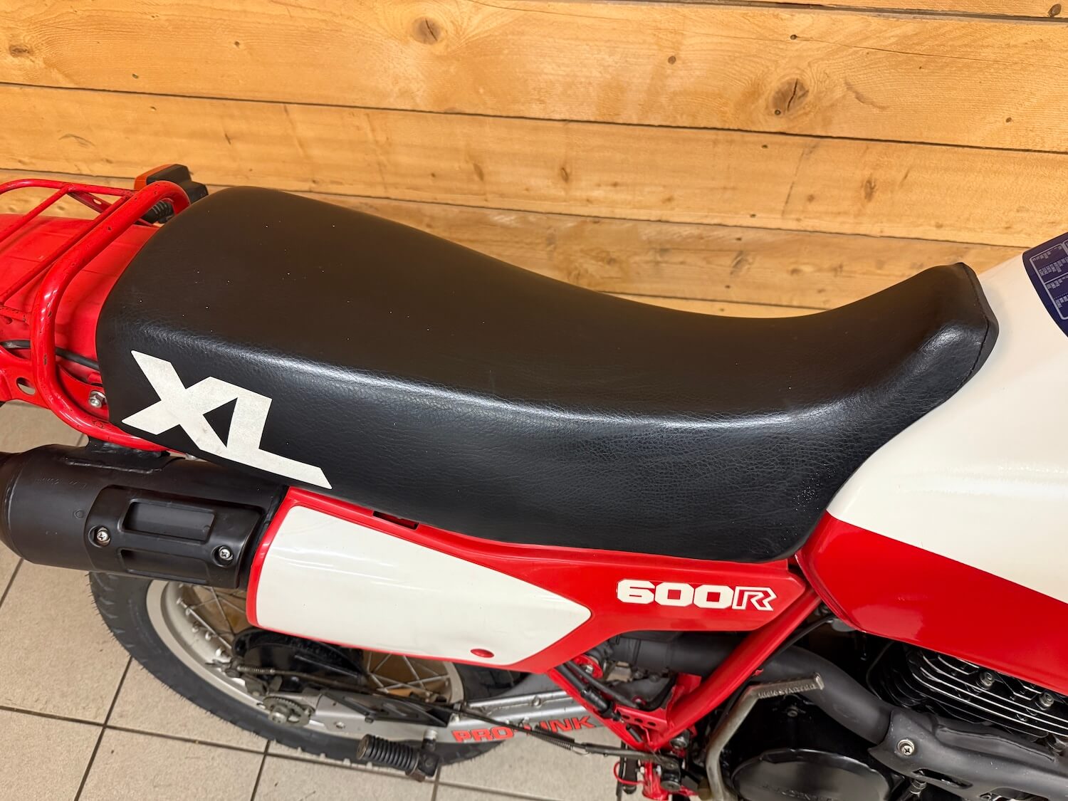 Honda_xlr600_Paris_dakar_cezanne_classic_5-193.jpg