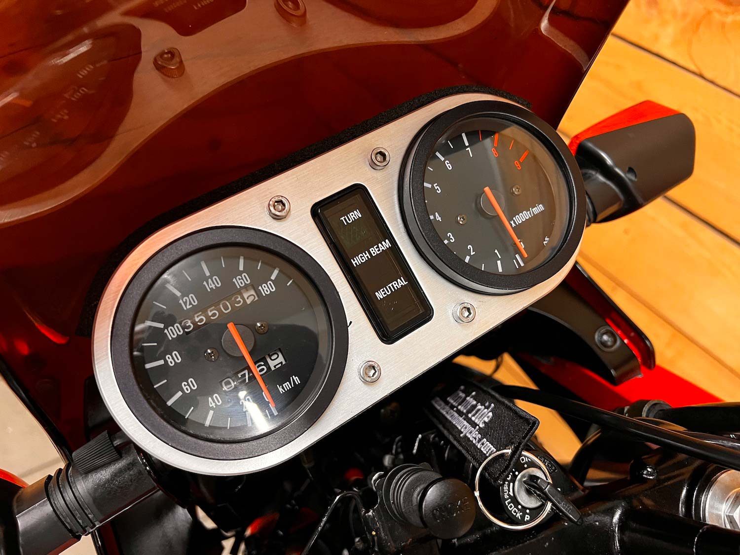 Suzuki_dr800s_Cezanne_Classic_Motorcycle_2-159.jpg