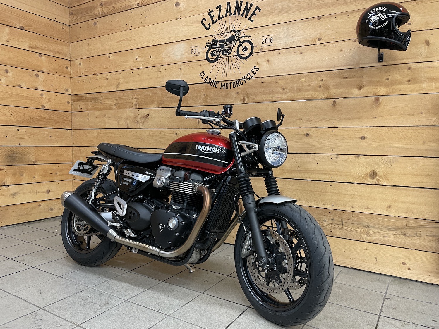 Triumph_SpeedTwin_1200_2019_cezanne_classic_motorcycle_7-102.jpg