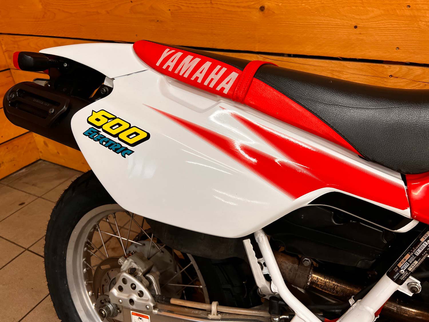 Yamaha_TT600e_Cezanne_Classic_Motorcycle_5-157.jpg