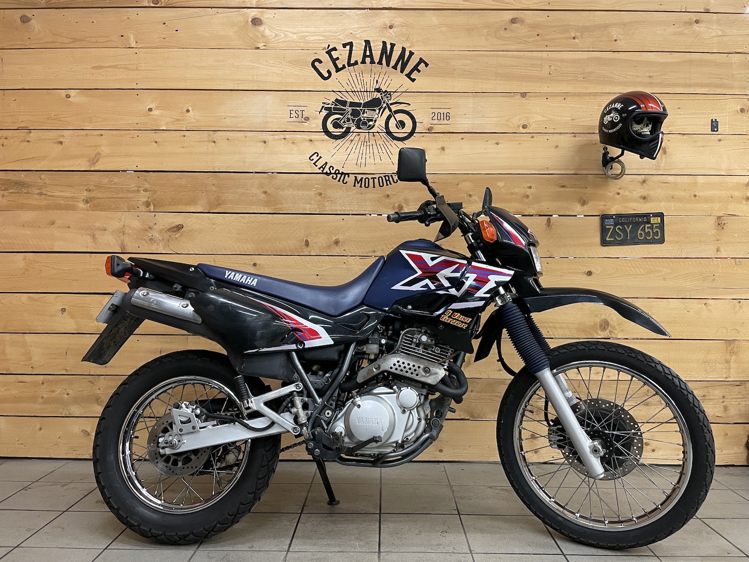 Yamaha_XT600_E_cezanne_classic_motorcycle_1-95.jpg