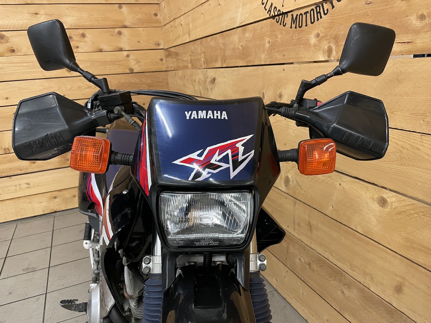 Yamaha_XT600_E_cezanne_classic_motorcycle_4-95.jpg
