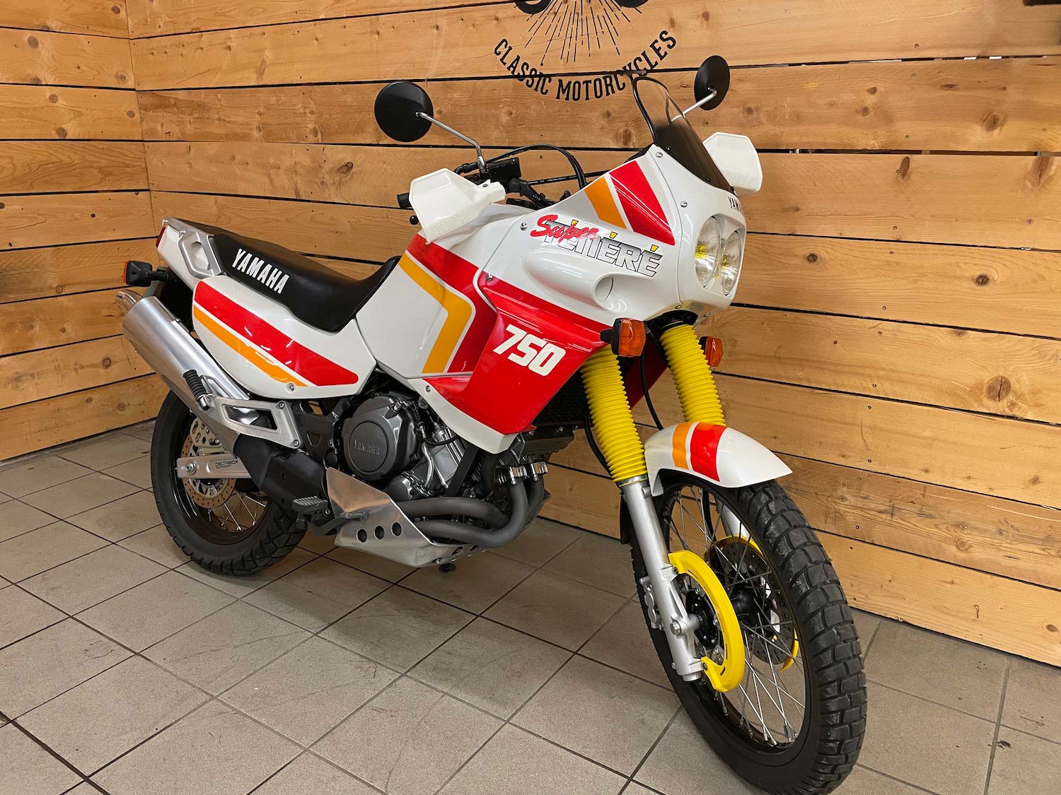 Yamaha_XTZ_750_cezanne_classic_motorcycles_4-142.jpg