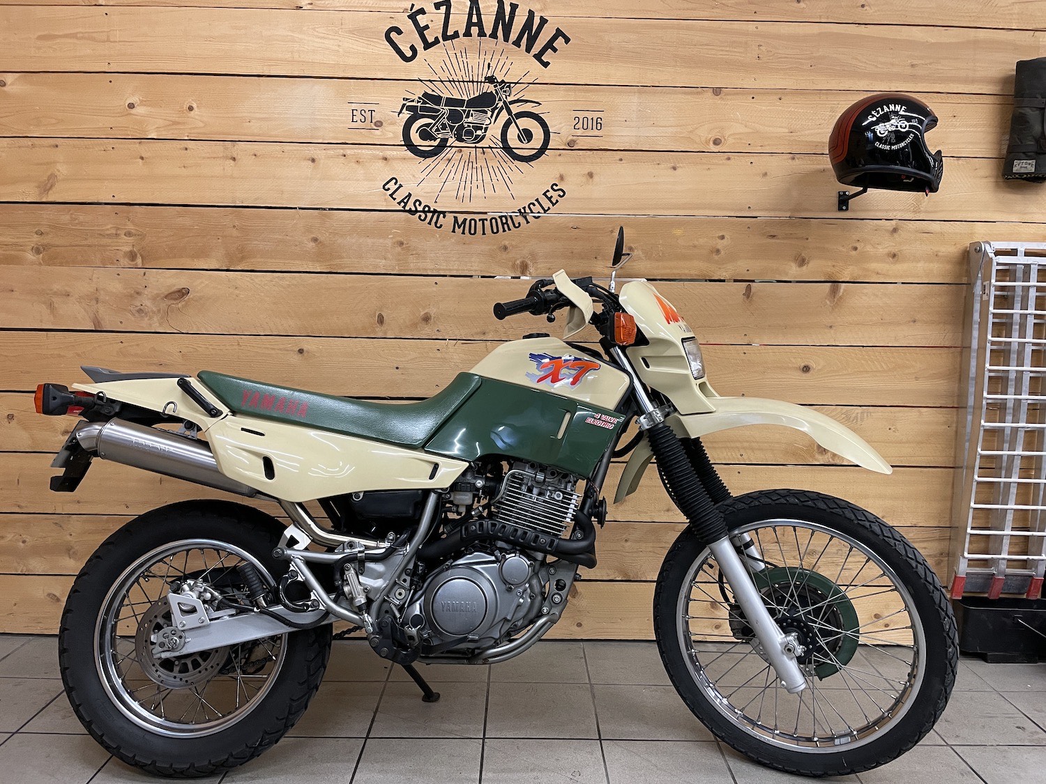 Yamaha_XT_600e_90_cezanne_classic_motorcycle-103.jpg